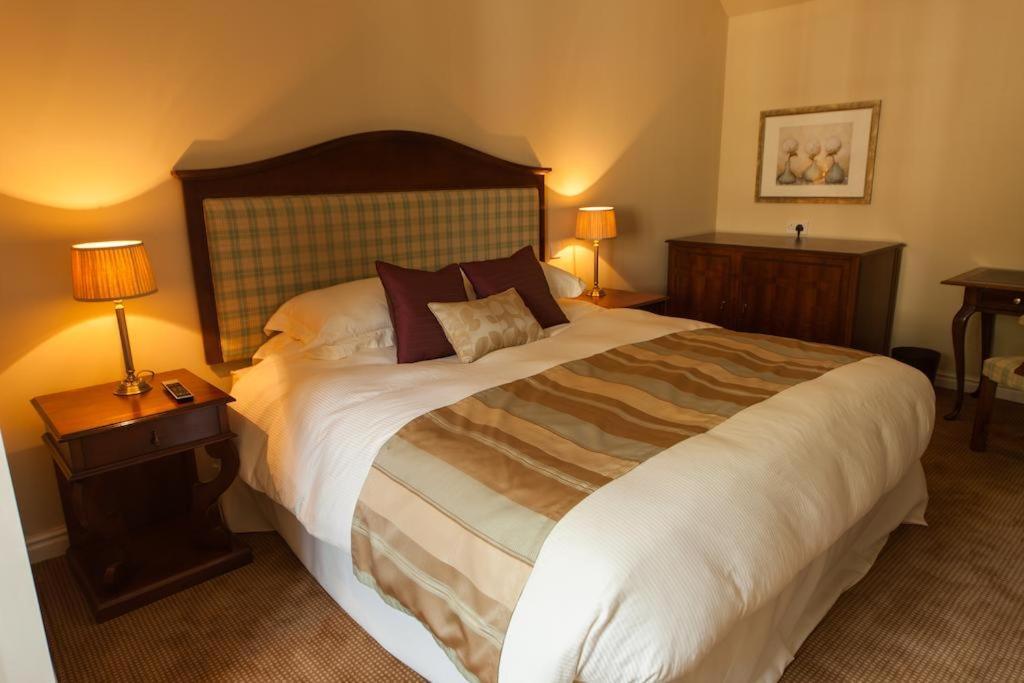 The Woodhouse Arms Hotel Grantham Ngoại thất bức ảnh